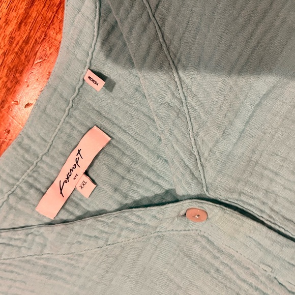 Foxcroft Button Front Roll Tab Sleeve Top Size XXL - Picture 5 of 7